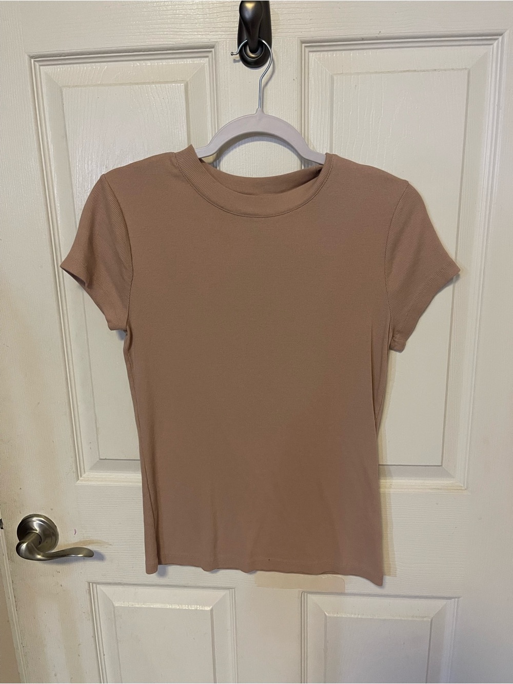 a new day Short Sleeve Crewneck Tee in Taupe